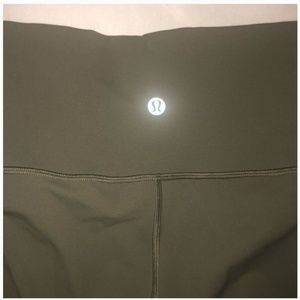 Wunder Under Cropped Legging Luxtreme